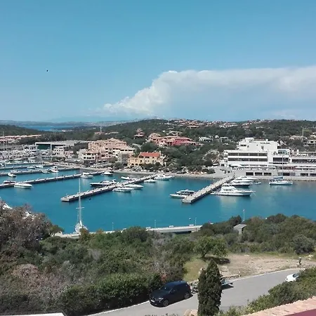 Petit Bed and Breakfast Πόρτο Τσέρβο